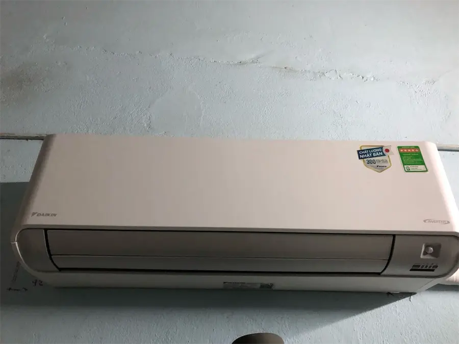 Khách hàng review Máy lạnh Daikin Inverter 1 HP FTKZ25VVMV 2