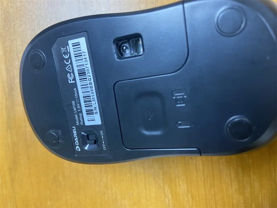 Khách hàng review Chuột Không dây DareU LM106G 2