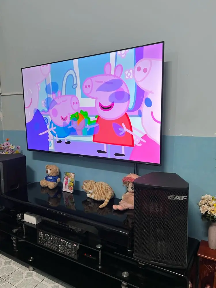 Khách hàng review Smart Tivi Samsung 4K 65 inch UA65AU7002 4