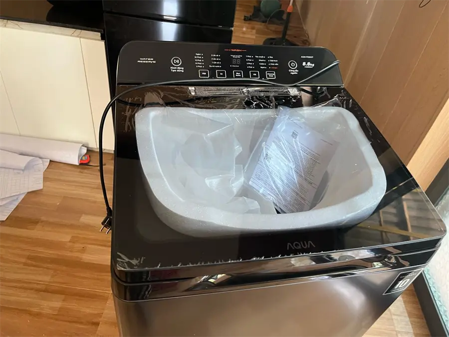 Khách hàng review Máy giặt Aqua 8.8 kg AQW-FR88GT.BK 6