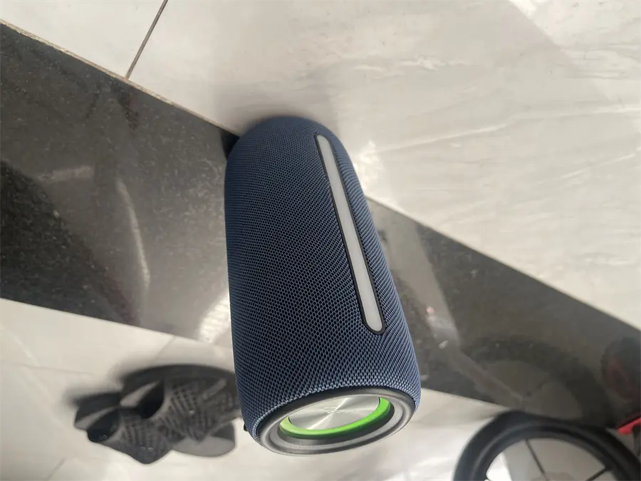 Khách hàng review Loa Bluetooth Rezo Light Motion K118 1