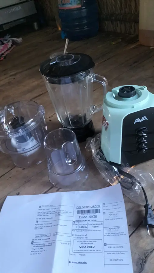 Khách hàng review Máy xay sinh tố đa năng AVA BL458 1