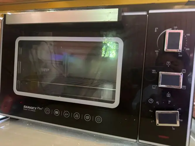Khách hàng review Lò nướng Sanaky VH3599S2D 35 lít 1