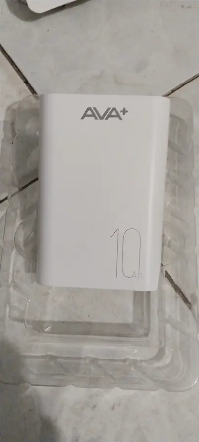 Khách hàng review Pin sạc dự phòng Polymer 10000mAh 12W AVA  JP299 5