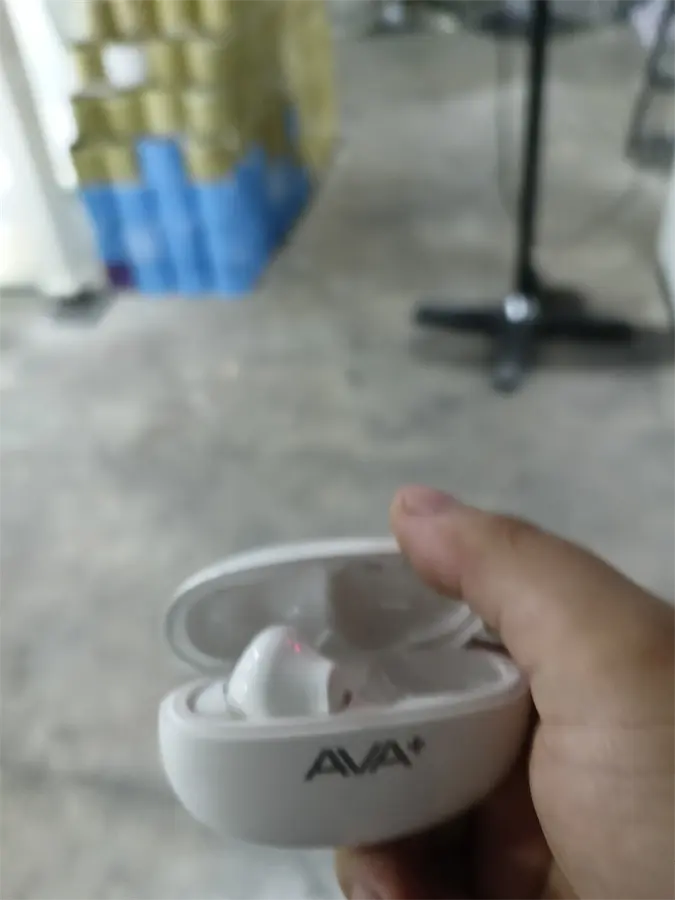 Khách hàng review Tai nghe Bluetooth True Wireless AVA  DS206 2