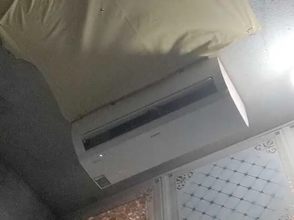 Khách hàng review Máy lạnh Midea Inverter 1 HP MAFA-09CDN8 43