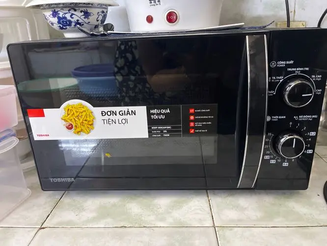 Khách hàng review Lò vi sóng Toshiba MWP-MM20P(BK) 20 lít 1