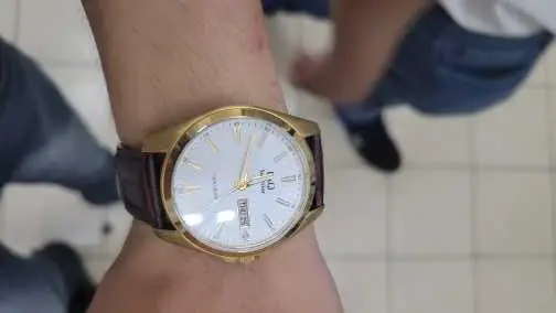 Khách hàng review Đồng hồ Q 1