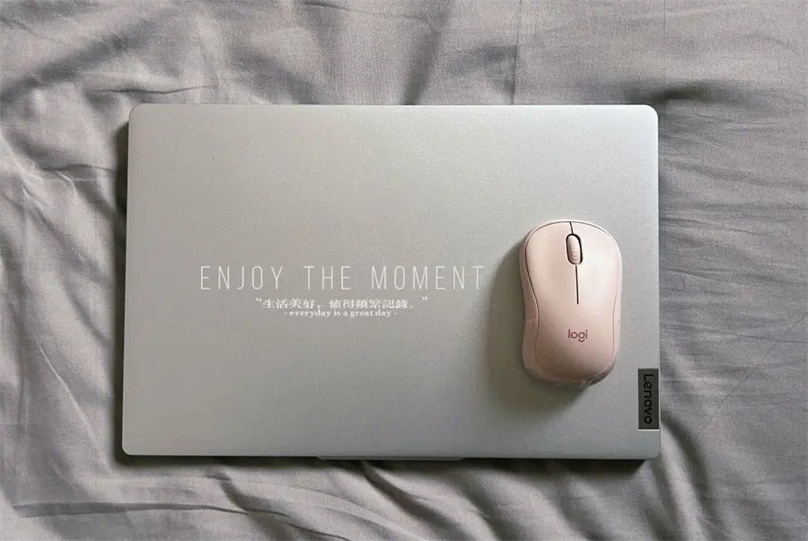 Khách hàng review Laptop Lenovo IdeaPad Slim 5 Light 14ABR8 R5 7530U/16GB/512GB/Win11 (82XS002KVN) 1
