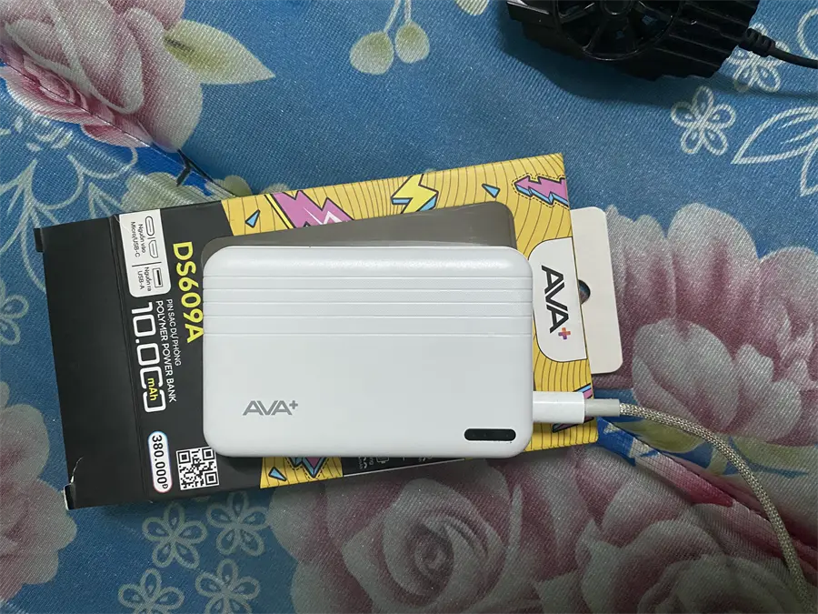 Khách hàng review Pin sạc dự phòng Polymer 10000mAh 12W AVA  DS609A 16