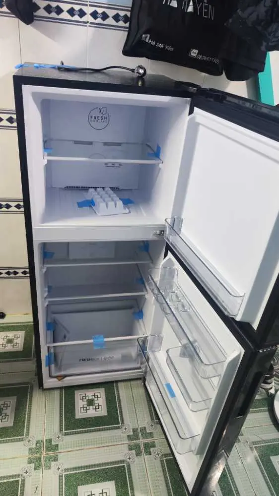 Khách hàng review Tủ lạnh Aqua Inverter 189 lít AQR-T220FA(FB) 8