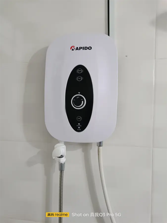 Khách hàng review Máy nước nóng trực tiếp Rapido 4500W SONNE - SP4.5 1