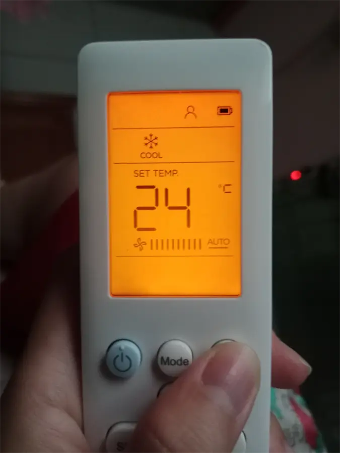 Khách hàng review Máy lạnh Funiki Inverter 1.5 HP HIC12TMU.ST3 6