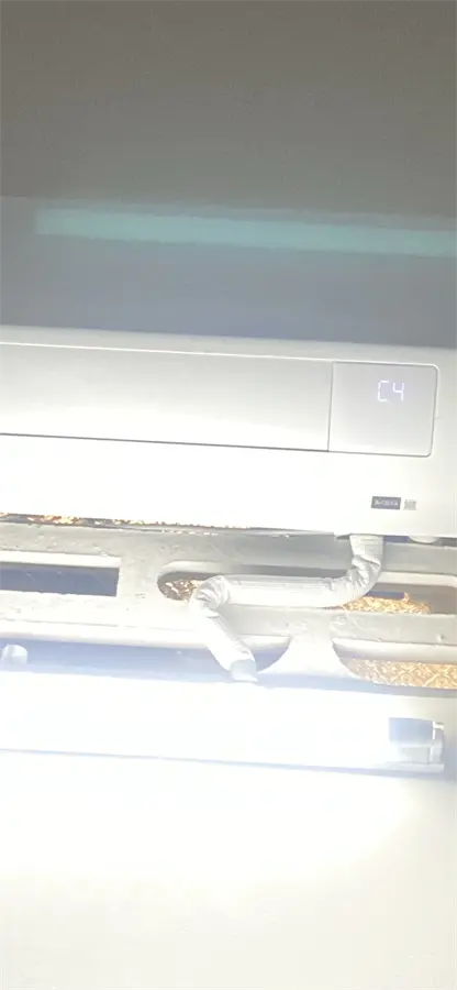 Khách hàng review Máy lạnh Samsung Inverter 1.5 HP AR13DYHZAWKNSV 7