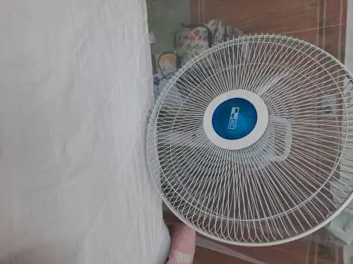 Khách hàng review Quạt lửng AC 5 cánh ALF02A145 50W 2