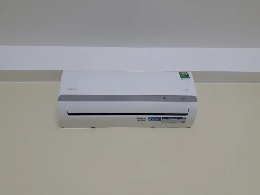 Khách hàng review Máy lạnh Midea Inverter 1 HP MAFA-09CDN8 34