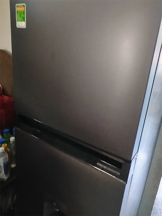 Khách hàng review Tủ lạnh Toshiba Inverter 249 lít GR-RT325WE-PMV(06)-MG 1