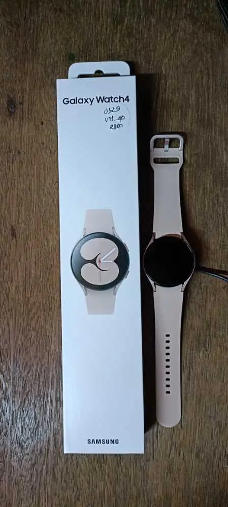 Khách hàng review Đồng hồ thông minh Samsung Galaxy Watch4 40mm 2