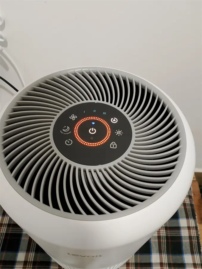 Khách hàng review Máy lọc không khí Levoit Core 300s 15W 2