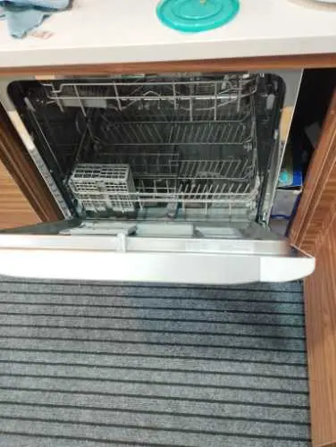 Khách hàng review Máy rửa chén mini Electrolux ESF6010BW 10