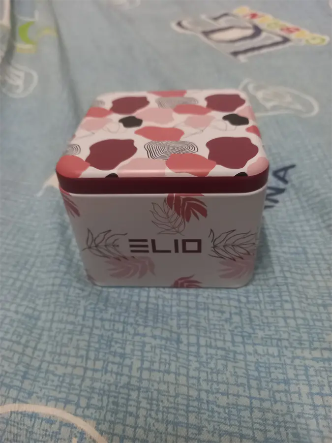 Khách hàng review Đồng hồ ELIO 33 mm Nữ EL100-01 3