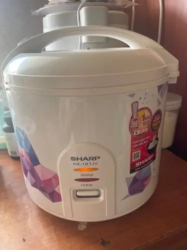 Khách hàng review Nồi cơm nắp gài Sharp 1.8 lít KS-18TJV 4