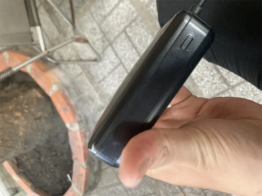 Khách hàng review Pin sạc dự phòng Polymer 10000mAh 12W AVA  JP299 3