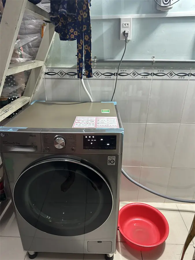 Khách hàng review Máy giặt sấy LG AI DD Inverter giặt 9 kg - sấy 5 kg FV1409G4V 1