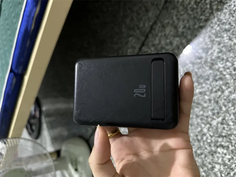 Khách hàng review Pin sạc dự phòng Polymer 10000mAh không dây Magnetic Type C PD 20W Xmobile T156 4