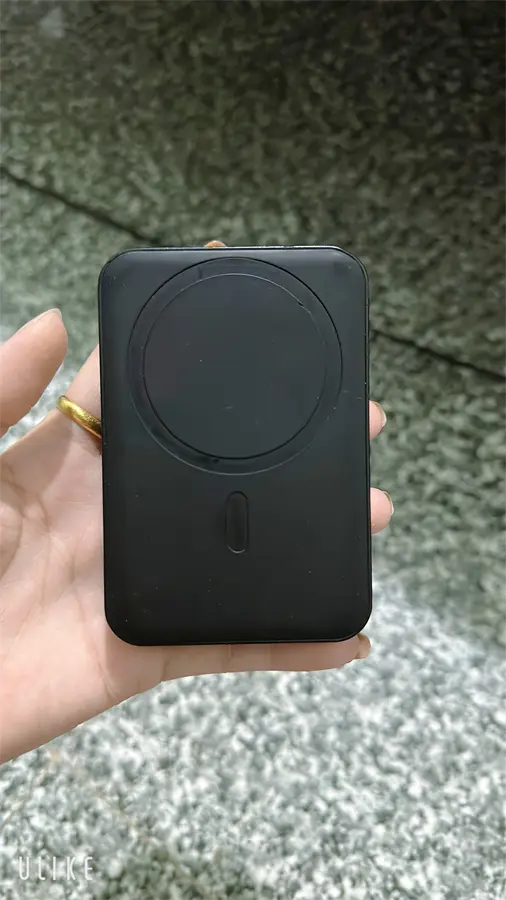 Khách hàng review Pin sạc dự phòng Polymer 10000mAh không dây Magnetic Type C PD 20W Xmobile T156 6