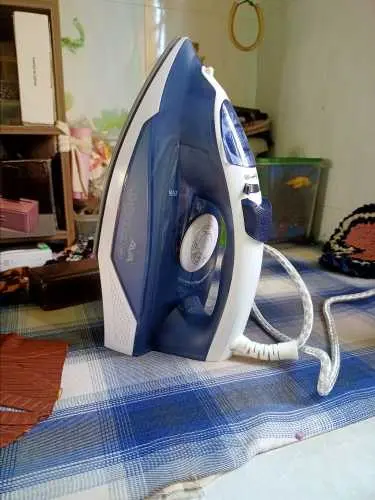 Khách hàng review Bàn ủi hơi nước AVA RC-2022 2400W 2