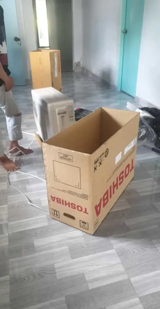 Khách hàng review Máy lạnh Toshiba Inverter 1.5 HP RAS-H13Z1KCVG-V 3