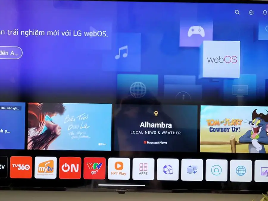 Khách hàng review Smart Tivi LG 4K 55 inch 55UQ8000PSC 5