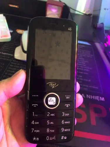 Khách hàng review Điện thoại Itel it9210 1