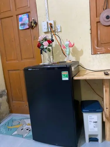 Khách hàng review Tủ lạnh Aqua 90 lít AQR-D99FA(BS) 8
