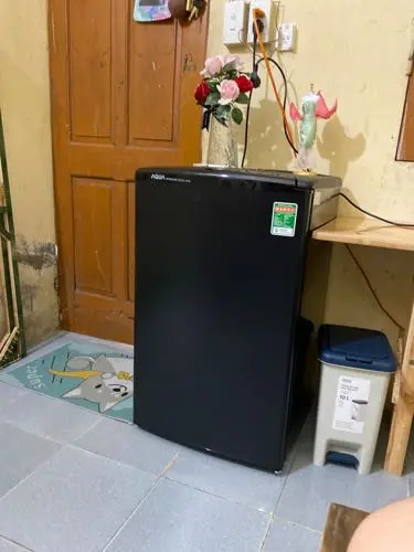 Khách hàng review Tủ lạnh Aqua 90 lít AQR-D99FA(BS) 6
