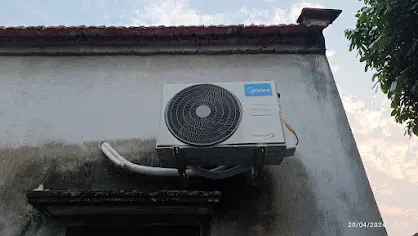 Khách hàng review Máy lạnh Midea Inverter 1 HP MSAGA-10CRDN8 11
