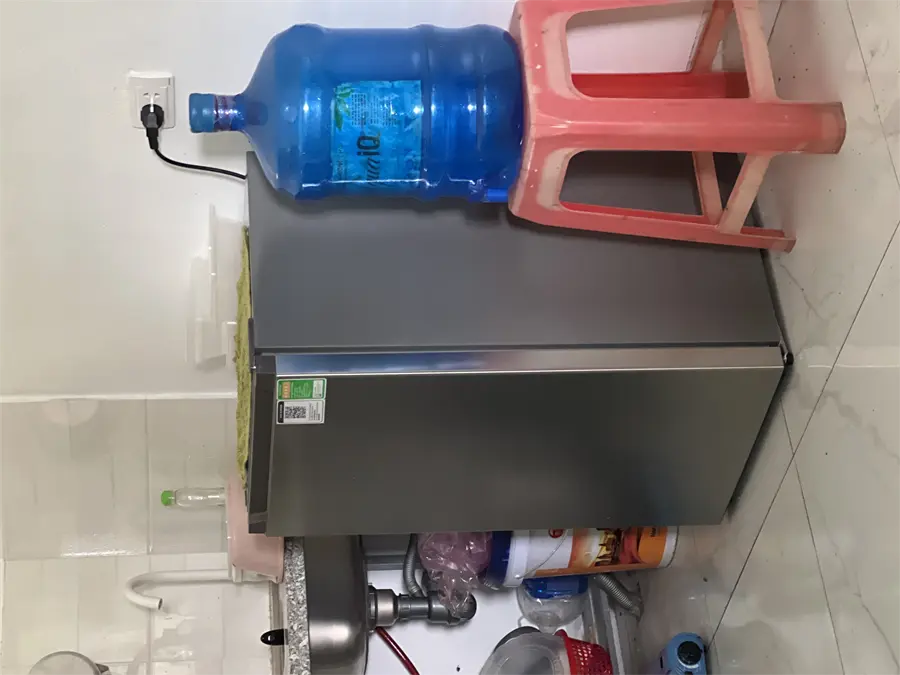 Khách hàng review Tủ lạnh Electrolux 94 lít EUM0930AD-VN 8