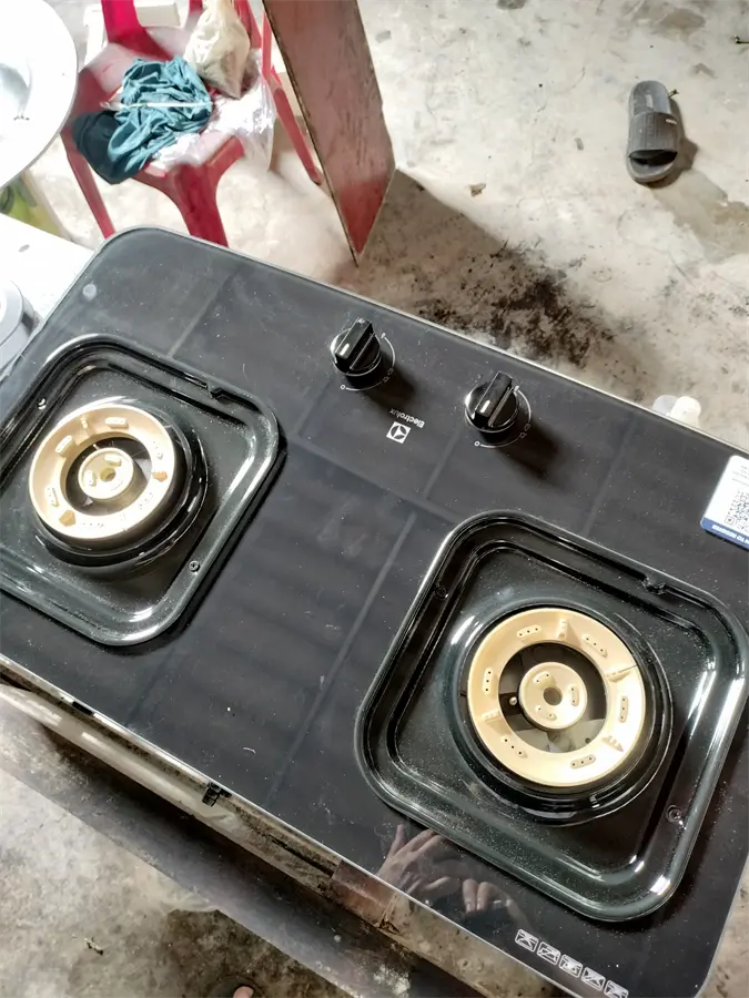 Khách hàng review Bếp ga đôi Electrolux ETG7286GKR 3