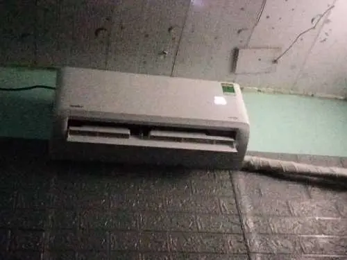 Khách hàng review Máy lạnh Comfee Inverter 1 HP CFS-10VDGF-V 12