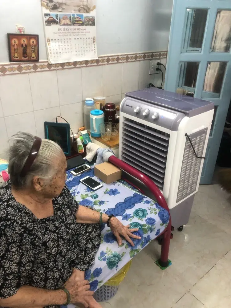 Khách hàng review Quạt điều hòa Sunhouse SHD7734 150W 1