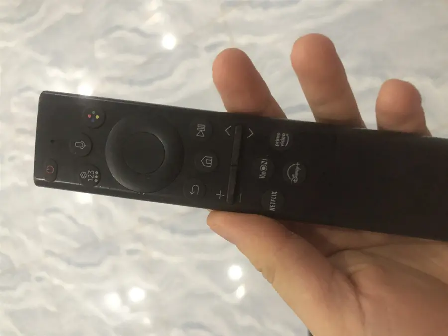 Khách hàng review Smart Tivi Crystal UHD Samsung 4K 55 inch UA55BU8000 1