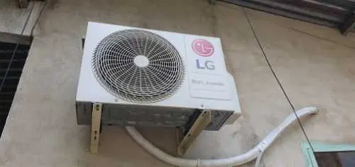 Khách hàng review Máy lạnh LG Inverter 1.5 HP V13WIN1 14