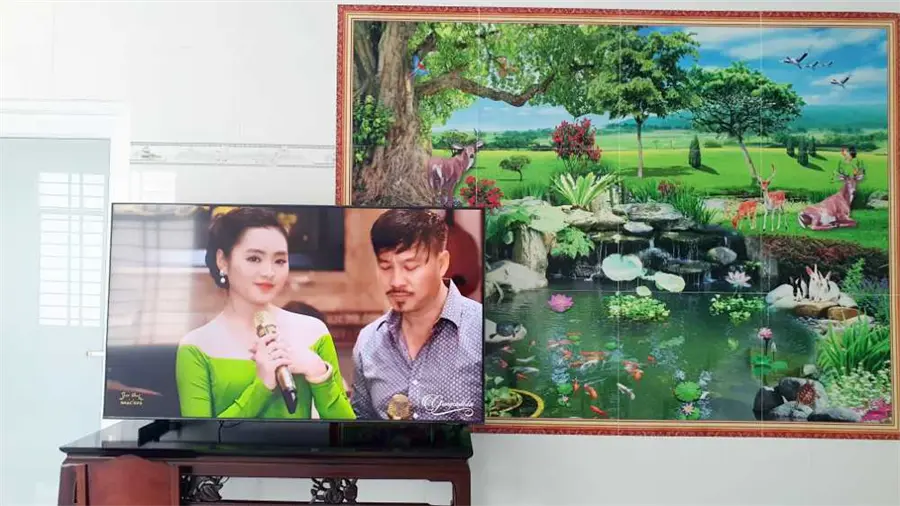 Khách hàng review Smart Tivi Crystal UHD Samsung 4K 65 inch UA65CU8000 8