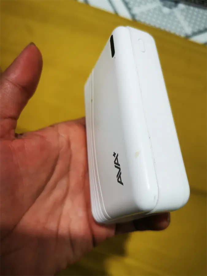 Khách hàng review Pin sạc dự phòng Polymer 10000mAh 12W AVA  DS609A 13