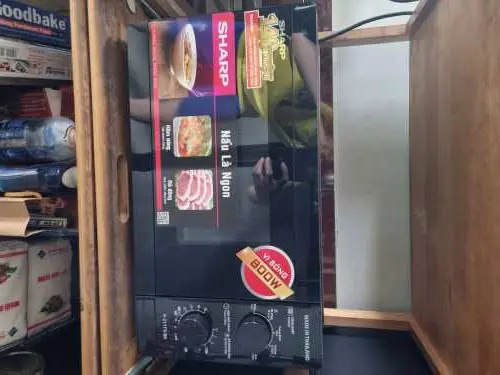 Khách hàng review Lò vi sóng Sharp R-211TV-BK 21 lít 1