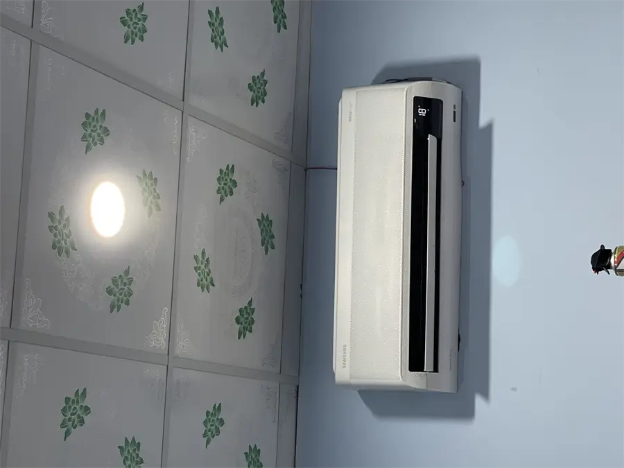 Khách hàng review Máy lạnh Samsung Wind-Free Inverter 1.5 HP AR13CYFAAWKNSV 1