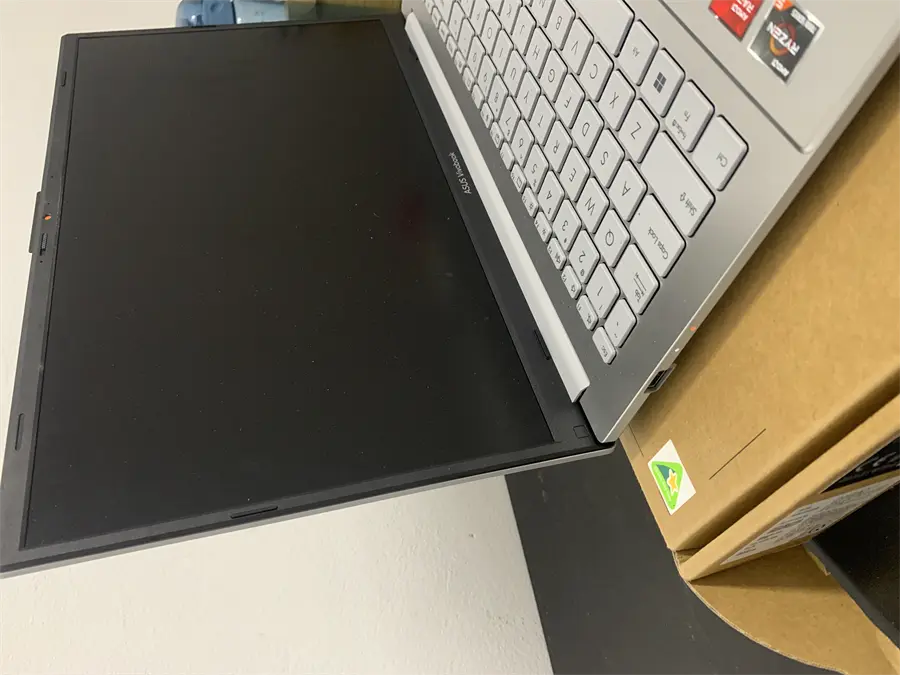 Khách hàng review Laptop Asus Vivobook Go 15 E1504FA - NJ776W (R5 7520U, 16GB, 512GB, Full HD, Win11) 2