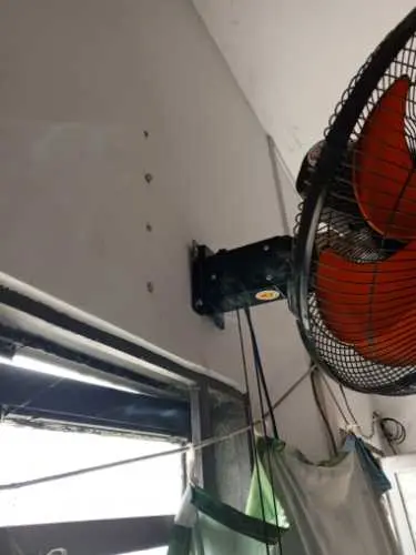 Khách hàng review Quạt treo tường Senko 7 cánh TC1622 65W 4
