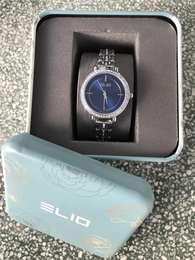 Khách hàng review Đồng hồ ELIO 28.5 mm Nữ ES084-01 2